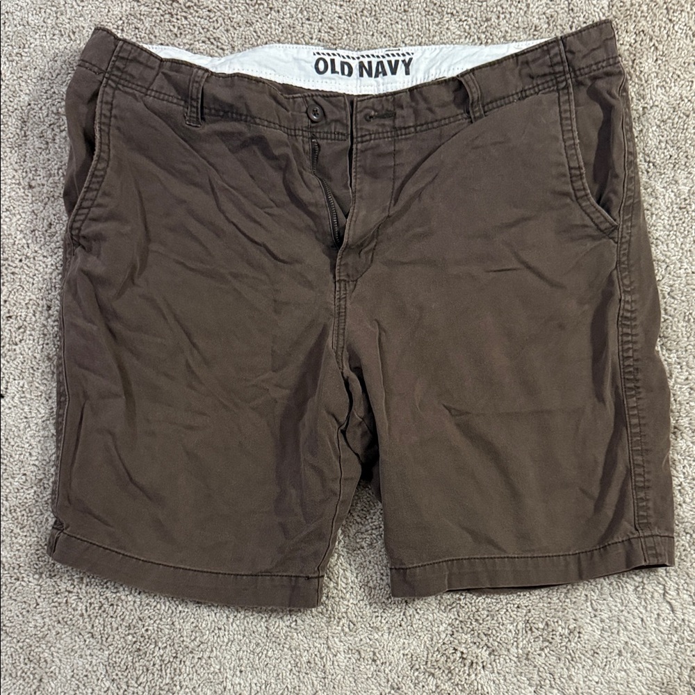 Old Navy Men's Tan Flat Front Shorts